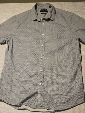 Casual Kenneth Cole Men's Button-Down Shirt - Gray Microprint. Large Slim Fit